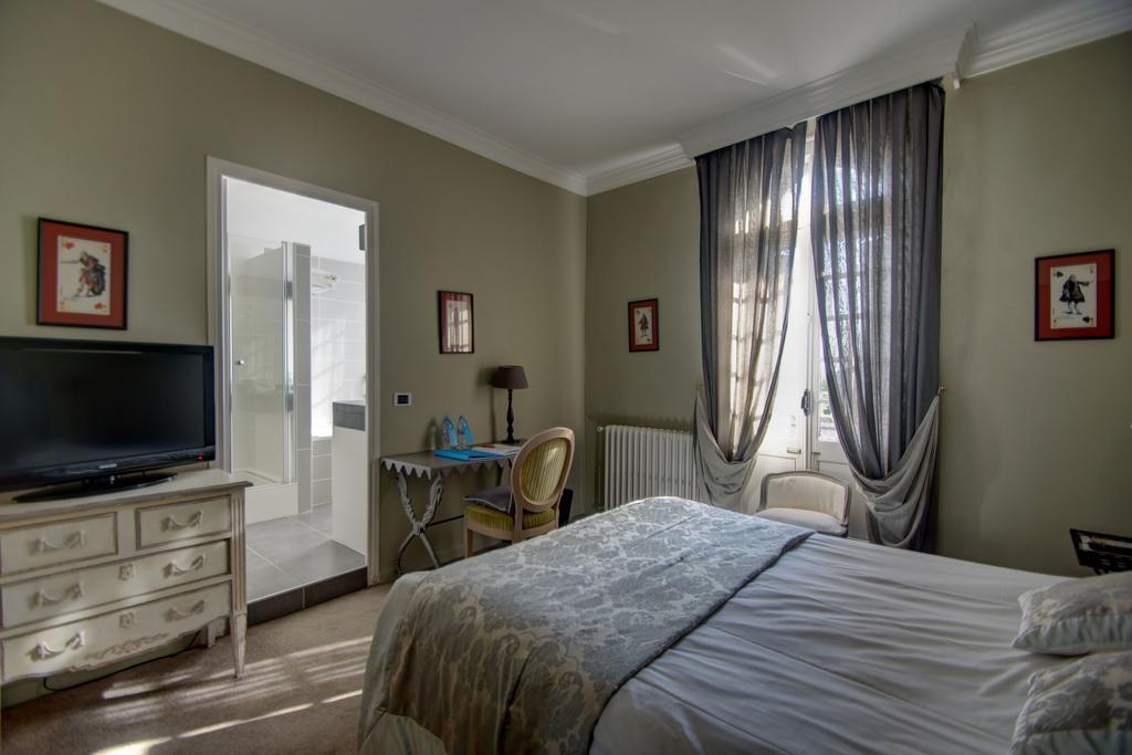 Hotel La Magnaneraie Вільнев-лез-Авіньйон Екстер'єр фото